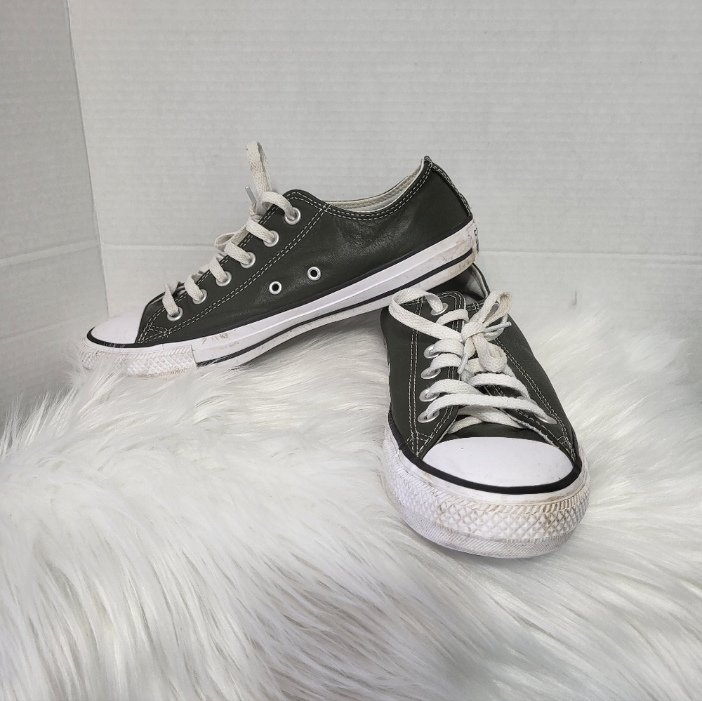 Converse Green Low-Top Sneakers, Leather Mens 7.5, Womens 9.5
